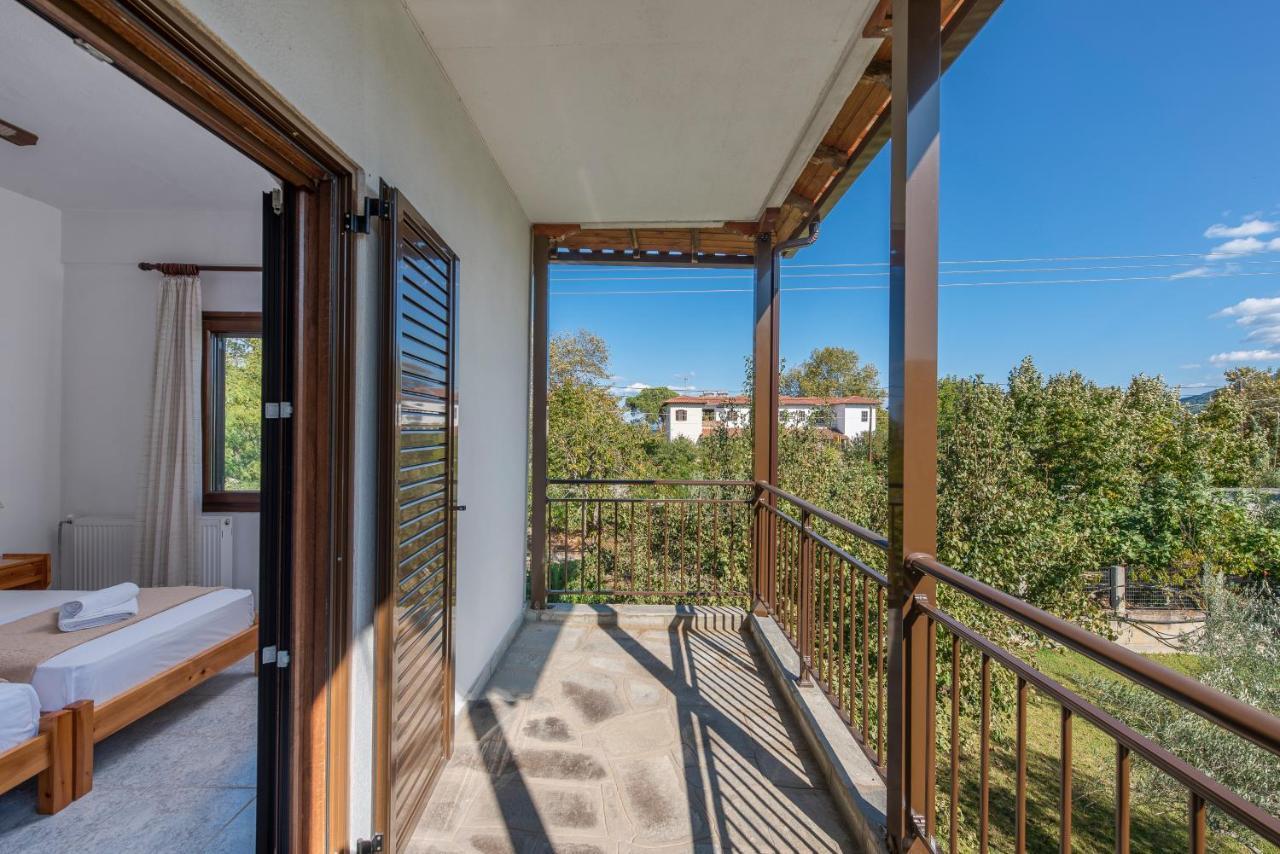 Ferienwohnung Blooming Memories Vourvourou Exterior foto